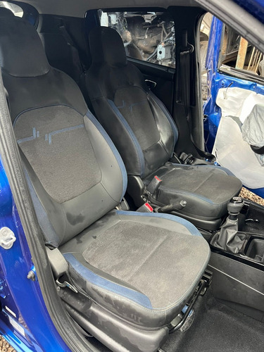 Renault Kwid 1.0 3cc 2024 Flex 8.409km - Solicite Peças