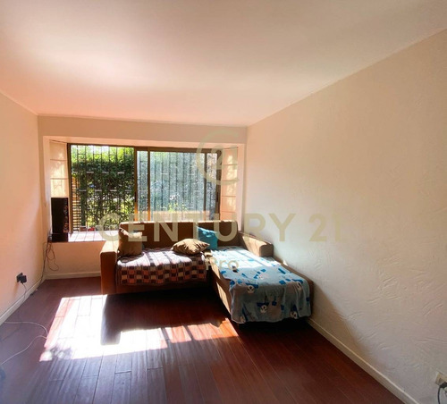 Imagen 17 de 23 de Se Vende Casa En Vitacura, Pasaje Cerrado