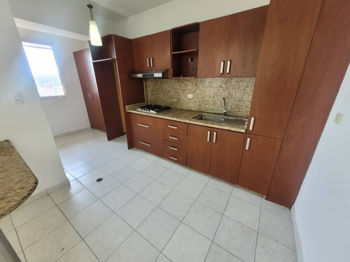 Apartamento En Alquiler Valles De Camoruco Res. Gran Parque Ii Planta Y Pozo Valencia Carabobo Gh