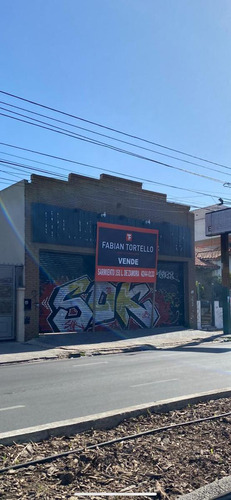 Local A La Calle