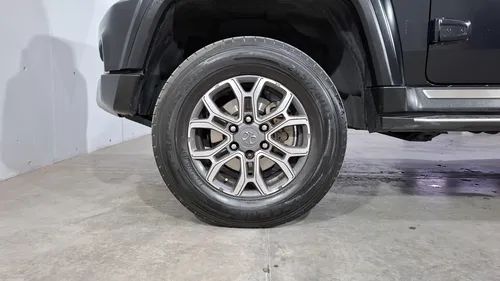 BAIC BJ40 2.0 PLUS AUTO 4WD