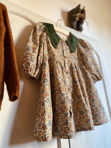 Vestido De Flores Con Cuello De Pana Para Niñas