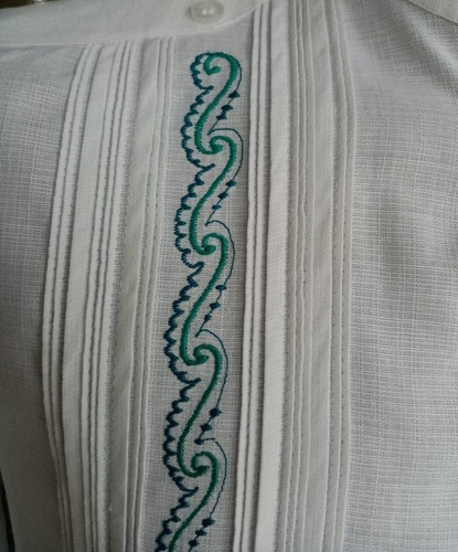 Imagen 2 de 5 de Guayabera Irene Cuello Mau M/l Mayakim