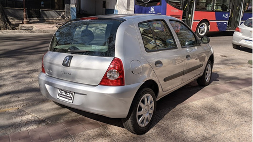 Renault Clio 1.2 Authentique Pack Ii 75cv