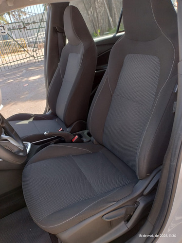 Chevrolet Onix plus 1.0 LT, 3 cilindros, 6 marchas aspirado.