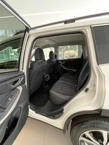 Subaru Forester 2.5 Premium Plus Awd Cvt