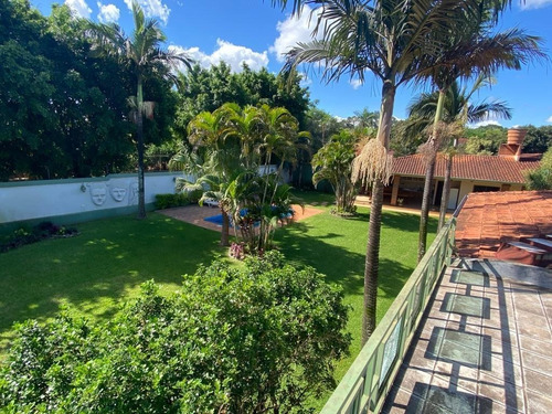 Imagen 3 de 8 de Vendo Residencia Ccon Amplio Patio 2000 Millones De Gs