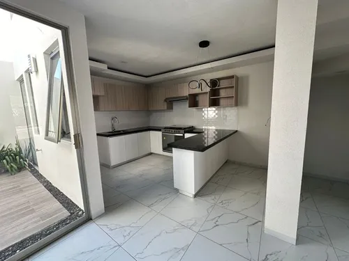 Casa En Venta En Tres Marias Morelia