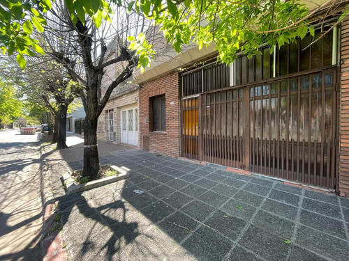 Venta Ph Castelar 3 Ambientes Con Patio Y Cochera