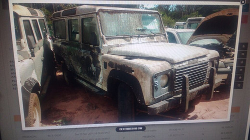 Land Rover Defender Sucata