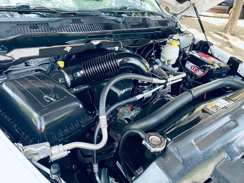 Dodge Ram 2500, Slt V8, 4x4 2017