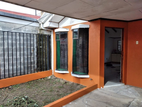 Imagen 2 de 9 de Se Vende Casa De Habitacion