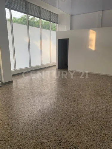 Se Renta Local Amplio En El Barzal