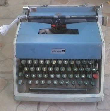 Maquina De Escribir (marca: Underwood) De Colección