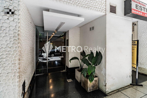Venta De Departamento Con Balcón En Las Cañitas