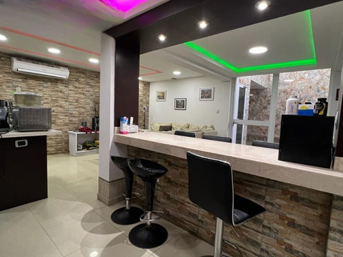 Amplia Y Moderna Casa En Coral Garden, Sabanamar, Isla De Margarita