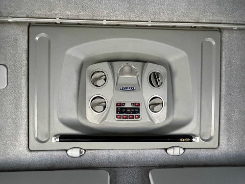Iveco Cursor 330
