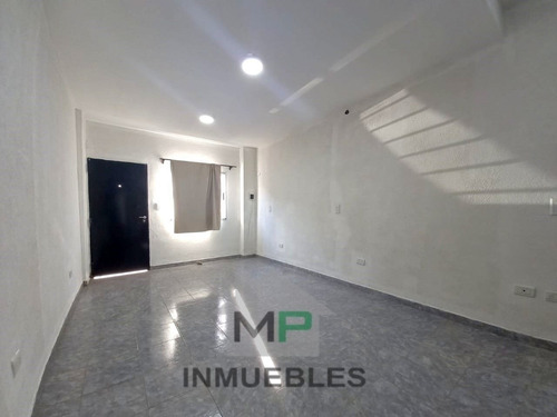 Imagen 2 de 7 de Alquiler Monoambiente En Planta Baja