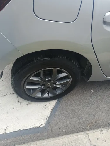Sandero Expressión Familiar. Nunca Usado En Plataformas