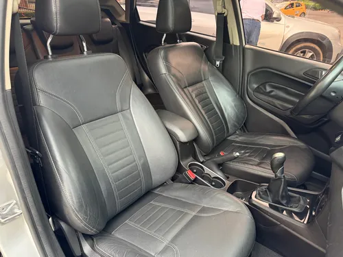 Ford Fiesta 1.6 Hatchback Titanium