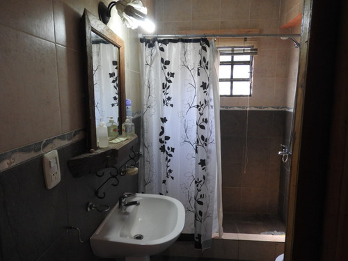 Gran Terreno Con Casa 3 Amb Y Pileta, Ubicado En Juan Bautista Alberdi Y Bouchard , San Vicente