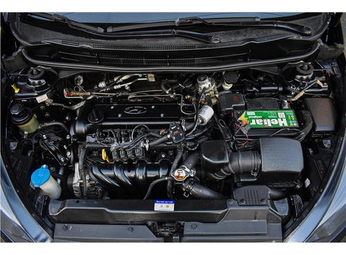 Imagem 13 de 15 de Hyundai Hb20s Comfort 2017 Preto Financiamento Facilitato!