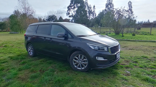 Imagen 2 de 16 de Kia Gran Carnival Ex 2.2 At