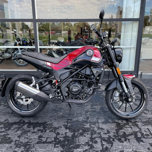 Imagen 15 de 25 de Benelli Leoncino 250 Benelli Store Pilar F