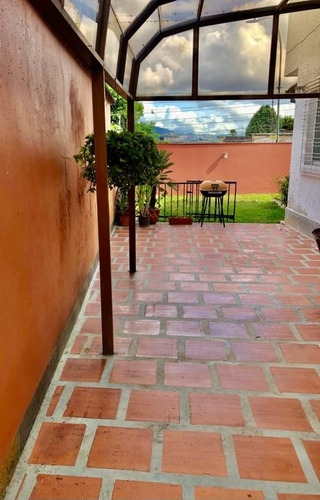 Imagen 8 de 16 de Vendo Casa 420m2 5h/5b/2p Los Palos Grandes 9982