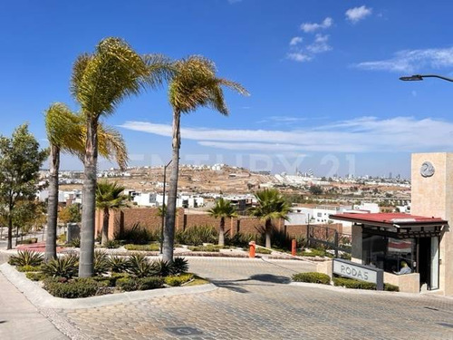 Lote En Venta En Lomas De Angelópolis Iii