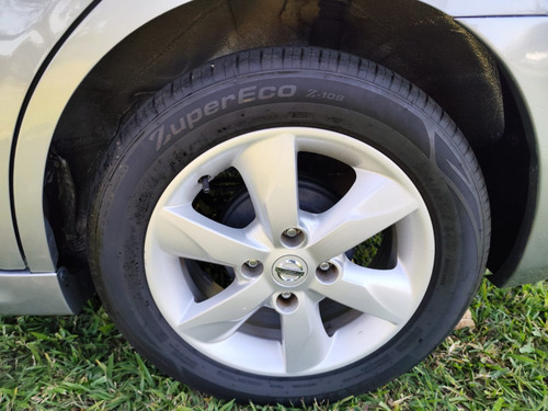 Nissan Tiida Hatch 1.8 16V 4P SL FLEX AUTOMÁTICO