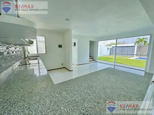Venta De Propiedad Con Dos Casas, A 10 Minutos Del Centro De Cocoyocclave 5027
