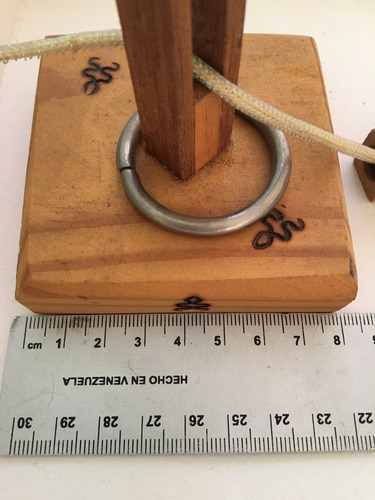 Juego Didactico De Madera 11x8cm Logra Sacar El Aro Destreza