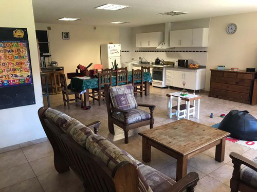 Chalet En Venta En Bernal Centro
