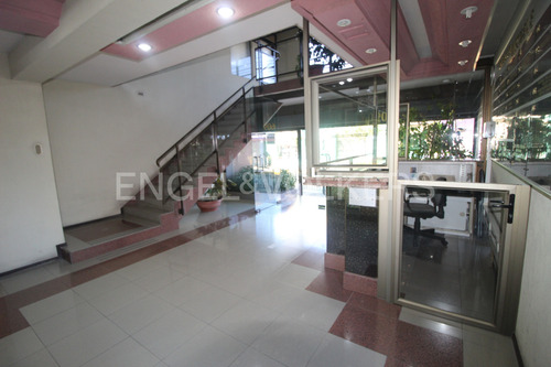 Oficina En Edificio Don Michelle