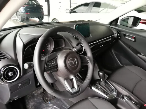 Mazda 2 Touring At Sedan/yr
