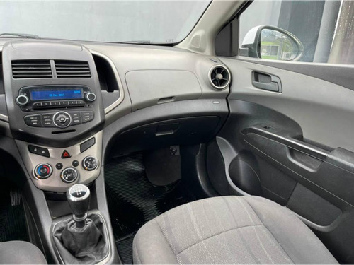 Imagem 7 de 10 de Chevrolet Sonic 1.6 Lt