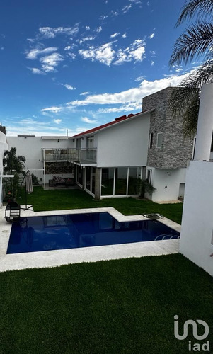 Venta Casa 3 Ambientes Burgos Bugambilias