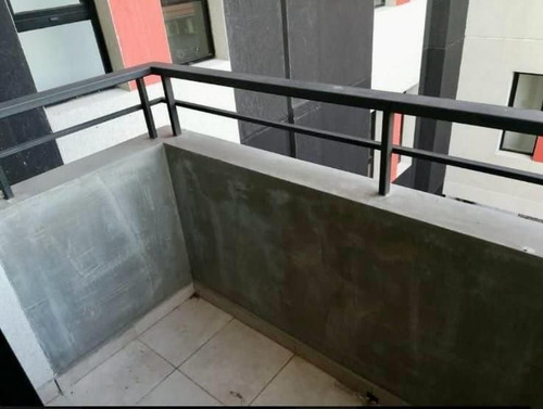 Moderno Monoambiente A La Venta Con Cochera En Lanus!