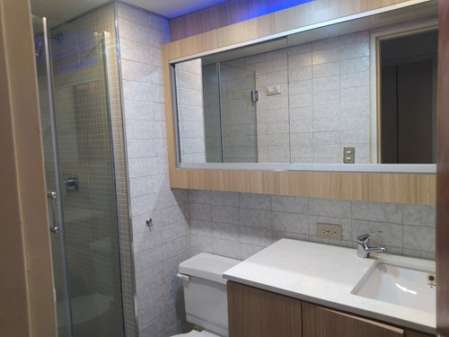 Imagen 10 de 17 de Se Alquila Moderno Town House En Cayo De Agua Equipado