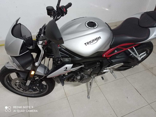 Triumph 765 765