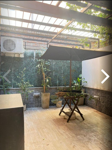 Casa 4 Ambientes En Quilmes Con Patio, Parrilla Y Cochera