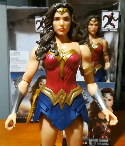 Mujer Maravilla Liga De La Justicia Wonder Woman 30 Cm