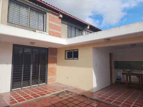 Se Vende Town House Sebucan Terrazas Del Norte Ve02-219st-ecam