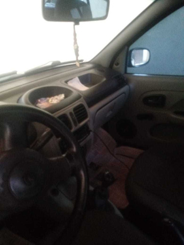 Renault Clio 2006 1.0 8v Authentique Plus 5p