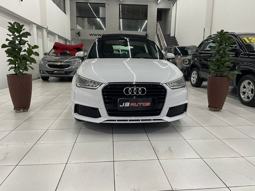 Imagem 14 de 15 de Audi A1 1.8 Tfsi Sportback Com Teto Solar Motor Sline