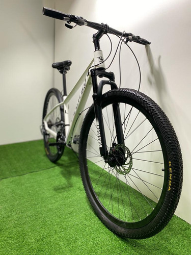 Imagen 6 de 10 de Bicicleta Aluminio Blanca Mtb Aro 27,5 Pegaso Bikes