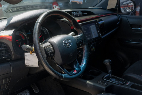 Toyota Hilux 4x4 D/c Gr-s 2.8 Tdi 6 A