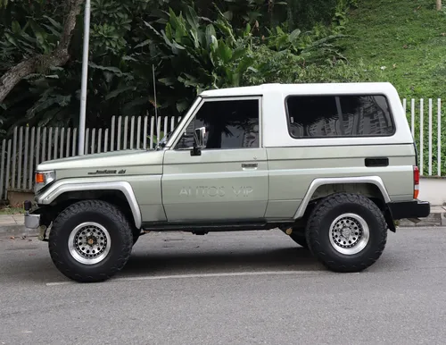 Toyota Land Cruiser 4.5 Fzj75 Macho