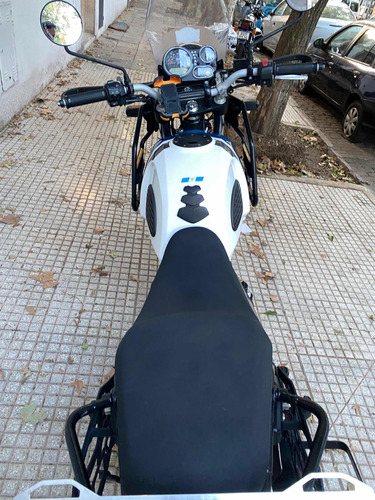 Royal Enfield Himalayan Bs4